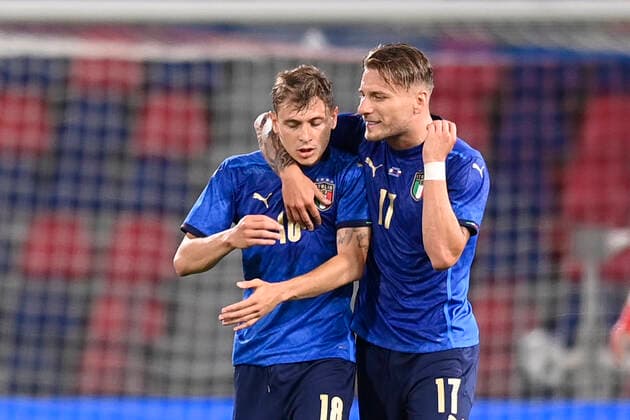 Photo LaPresse - Fabio Ferrari June 04, 2021 Bologna, Italy soccer Italy vs Czech Republic - Friendly match - ˜Dall Ara Stadium of Bologna. In the pic:NicolÃ² Barella (Italy) celebrates after gol 2-0 with Ciro Immobile (Italy)  Copyright: xFabioxFerrari LaPresex