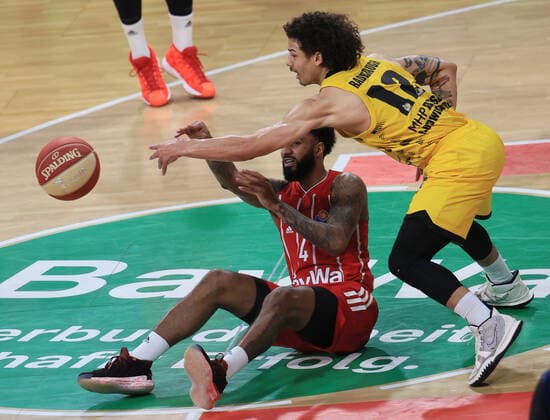 04 06 2021, BBL Play off, FCB Basketball vs Ludwigsburg, Audi Dome Muenchen , in picture D J Seeley FCB Basketball vs Jonah Radebaugh Ludwigsburg Riesen