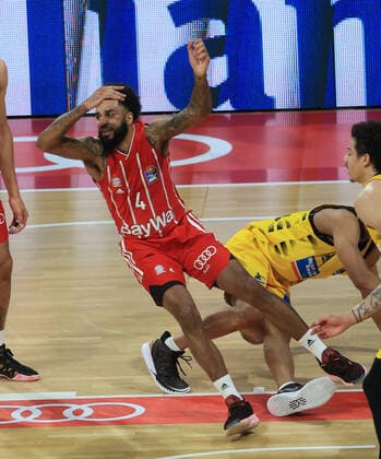 04 06 2021, BBL Play off, FCB Basketball vs Ludwigsburg, Audi Dome Muenchen , in picture D J Seeley FCB Basketball fouled