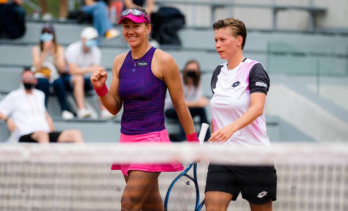 June 4, 2021, PARIS, FRANCE: Nicole Melichar of the United States & Demi Schuurs of the Netherlands playing doubles at the 2021 Roland Garros Grand Slam Tournament PARIS FRANCE - ZUMAa181 20210604_zaa_a181_223 Copyright: xRobxPrangex