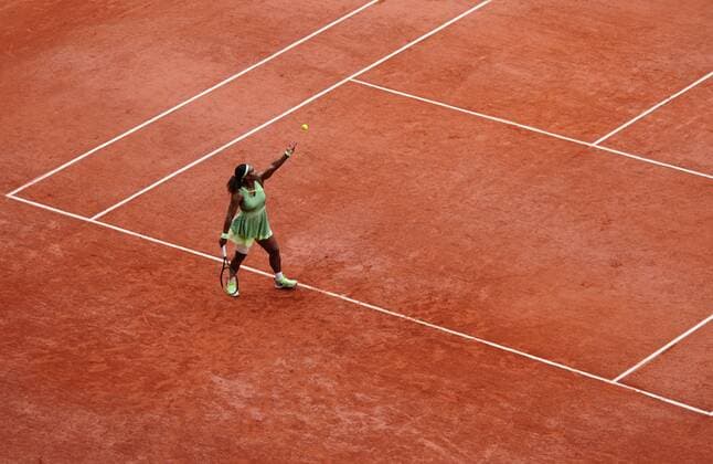 Sport Bilder des Tages Mandatory Credit: Photo by Javier Garcia BPI Shutterstock (12014081nu) Serena Williams in action French Open Tennis, Day Six, Roland Garros, Paris, France - 04 Jun 2021 French Open Tennis, Day Six, Roland Garros, Paris, France - 04 Jun 2021  Copyright: xJavierxGarcia BPI Shutterstockx 12014081nu