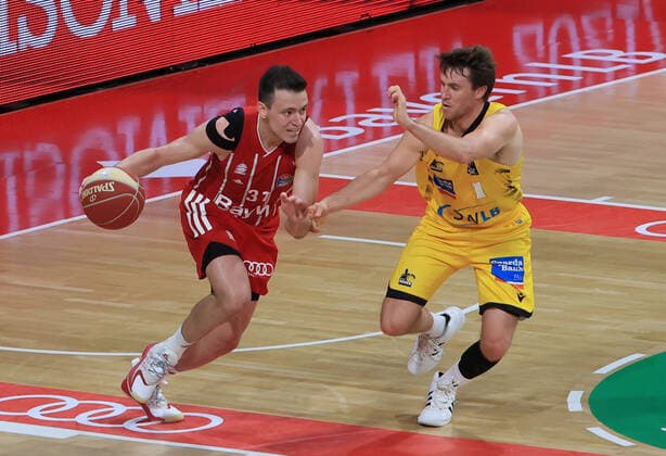 04 06 2021, BBL Play off, FCB Basketball vs Ludwigsburg, Audi Dome Muenchen , in picture Zan Mark Sisko FCB Basketball vs Jordan Hulls Ludwigsburg Riesen