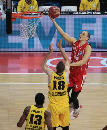 04 06 2021, BBL Play off, FCB Basketball vs Ludwigsburg, Audi Dome Muenchen , in picture Yorman Polas Bartolo Ludwigsburg Riesen , Jonas Wohlfahrt Bottermann Ludwigsburg Riesen and Robin Amaize FCB Basketball