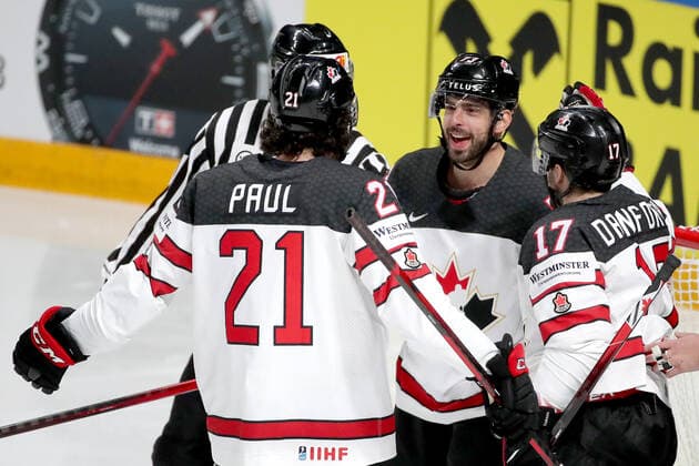 RIGA, LATVIA - JUNE 5, 2021: Canada s players celebrate scoring in a 2021 IIHF World Championship, WM, Weltmeisterschaft semifinal match against the USA at Arena Riga. Natalia Fedosenko TASS  TS103BA2