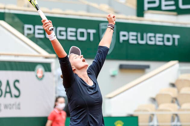 TENNIS - French Open 2021 PARIS,FRANCE,05.June.21 - TENNIS - WTA, Tennis Damen Tour, French Open, Roland Garros, Grand Slam. Image shows the rejoicing of Barbora Krejcikova (CZE).  GEPAxpictures xPatrickxSteiner