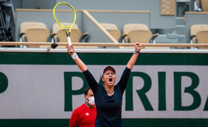 Mandatory Credit: Photo by Rob Prange Shutterstock (12019120aw) Barbora Krejcikova of the Czech Republic reacts to winning the third round at the 2021 Roland Garros Grand Slam Tournament French Open Tennis, Day Seven, Roland Garros, Paris, France - 05 Jun 2021 French Open Tennis, Day Seven, Roland Garros, Paris, France - 05 Jun 2021  Copyright: xRobxPrange Shutterstockx 12019120aw