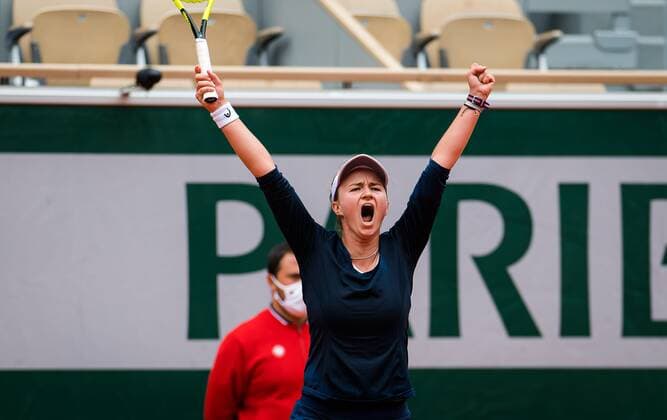 Mandatory Credit: Photo by Rob Prange Shutterstock (12019120at) Barbora Krejcikova of the Czech Republic reacts to winning the third round at the 2021 Roland Garros Grand Slam Tournament French Open Tennis, Day Seven, Roland Garros, Paris, France - 05 Jun 2021 French Open Tennis, Day Seven, Roland Garros, Paris, France - 05 Jun 2021  Copyright: xRobxPrange Shutterstockx 12019120at