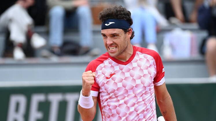 Tennis : Roland Garros 2021 - France - Cecchinato - Italie Tennis : Roland Garros 2021 - France - 05 06 2021 chryslenecaillaud Panoramic 
