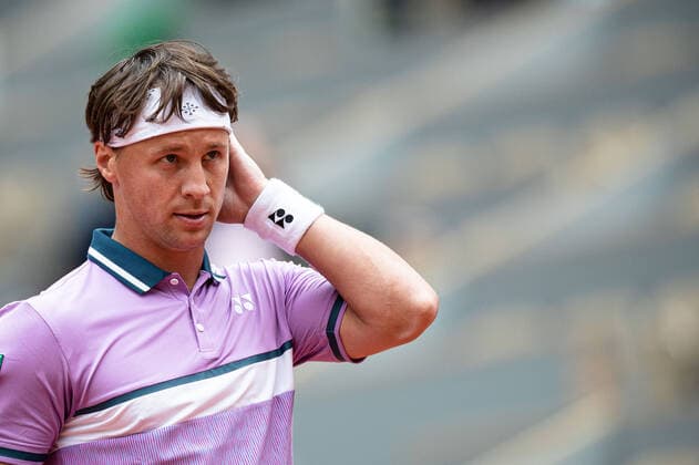 Ricardas BERANKIS of Lituania reacts against Novak DJOKOVIC of Serbia during the men s single on the third round of the French Open tennis tournament at Roland Garros in Paris, France, 5 June 2021.  Copyright: xAurelienxMorissardx