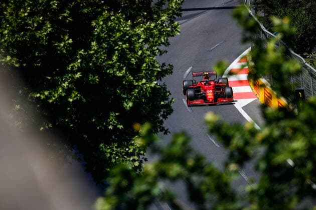 55 SAINZ Carlos (spa), Scuderia Ferrari SF21, action during the Formula 1 Azerbaijan Grand Prix 2021 from June 04 to 06, 2021 on the Baku City Circuit, in Baku, Azerbaijan - FORMULE 1 : Grand Prix d Azerbaidjan - Bakou - 05 06 2021 DPPI PANORAMIC  00121011__V2_8052