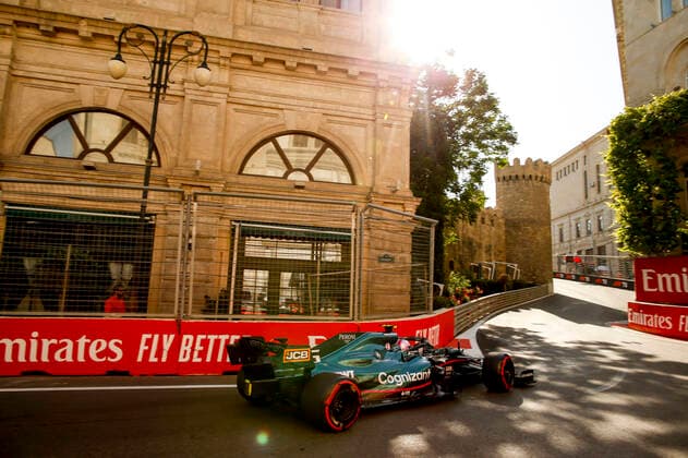 05 VETTEL Sebastian (ger), Aston Martin F1 AMR21, action during the Formula 1 Azerbaijan Grand Prix 2021 from June 04 to 06, 2021 on the Baku City Circuit, in Baku, Azerbaijan - FORMULE 1 : Grand Prix d Azerbaidjan - Bakou - 05 06 2021 DPPI PANORAMIC  00121011_F12021GP06AZE_JK106530