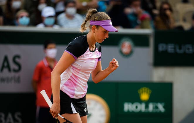 June 5, 2021, PARIS, FRANCE: Elise Mertens of Belgium in action during the third round at the 2021 Roland Garros Grand Slam Tournament against Maria Sakkari of Greece PARIS FRANCE - ZUMAa181 20210605_zaa_a181_153 Copyright: xRobxPrangex