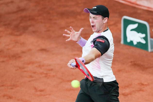 Tennis, French Open, Day 7, Dominik Koepfer - Roger Federer