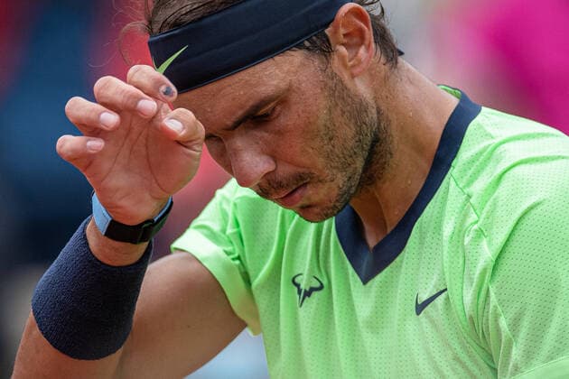 Sport Bilder des Tages (210606) -- PARIS, June 6, 2021 -- Rafael Nadal reacts during the men s singles third round match between Rafael Nadal of Spain and Cameron Norrie of Britain at the French Open tennis tournament at Roland Garros in Paris, France, June 5, 2021. (Photo by Xinhua) (SP)FRANCE-PARIS-TENNIS-ROLAND GARROS-FRENCH OPEN-MEN S SINGLES AurelienxMorissard 