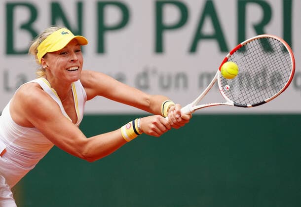 (210606) -- PARIS, June 6, 2021 -- Anett Kontaveit of Estonia returns the ball during the women s singles third round match between Iga Swiatek of Poland and Anett Kontaveit of Estonia at the French Open tennis tournament at Roland Garros in Paris, France, June 5, 2021. ) (SP)FRANCE-PARIS-TENNIS-ROLAND GARROS-FRENCH OPEN-WOMEN S SINGLES GaoxJing 