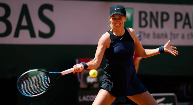 Mandatory Credit: Photo by Rob Prange Shutterstock (12019123t) Victoria Azarenka of Belarus in action during the fourth round of doubles at the 2021 Roland Garros Grand Slam Tournament French Open Tennis, Day Eight, Roland Garros, Paris, France - 06 Jun 2021 French Open Tennis, Day Eight, Roland Garros, Paris, France - 06 Jun 2021  Copyright: xRobxPrange Shutterstockx 12019123t