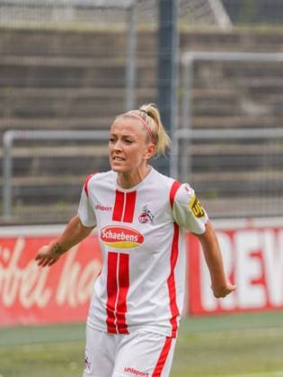 Cologne, Germany, June 6th 2021: Mandy Islacker (8 1. FC Koeln)reacts during the 2. Womens Bundesliga match between 1. FC Koeln and SG 99 Andernach at the Franz-Kremer-Stadium in Cologne, Germany. 2. Womens Bundesliga South - 1. FC K?ln v SG 99 Andernach 