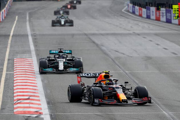 11 PEREZ Sergio (mex), Red Bull Racing Honda RB16B, action during the Formula 1 Azerbaijan Grand Prix 2021 from June 04 to 06, 2021 on the Baku City Circuit, in Baku, Azerbaijan - FORMULE 1 : Grand Prix d Azerbaidjan - Bakou - 06 06 2021 DPPI PANORAMIC  00121012_V2_0560JPG
