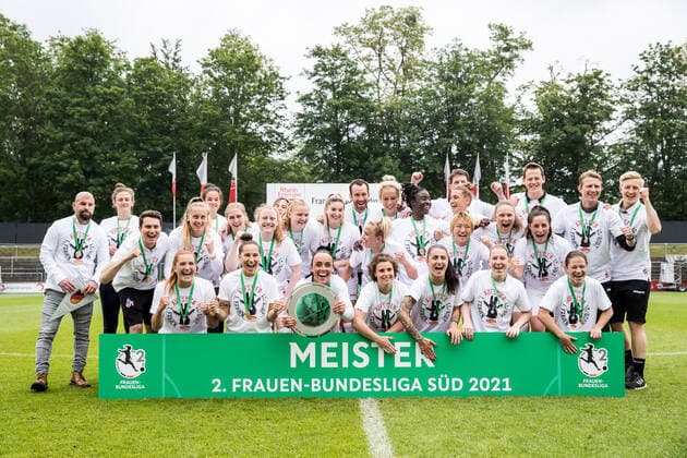2 Frauen Fussball Bundesliga, 1 FC Koeln SG 99 Andernach 06 06 2021 The Champions of the 2 Frauen Bundesliga Sued 1 FC Koeln 2 Frauen Fussball Bundesliga, 1 FC Koeln SG 99 Andernach, Koeln, Franz Kremer Stadion DFL REGULATIONS PROHIBIT ANY USE OF PHOTOGRAPHS AS IMAGE SEQUENCES AND OR QUASI VIDEO Copyright: xBEAUTIFULxSPORTS Wunderlx