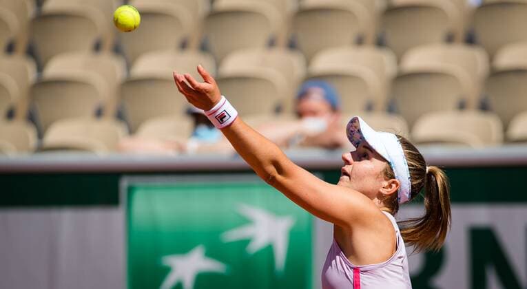 Mandatory Credit: Photo by Rob Prange Shutterstock (12019123di) Nadia Podoroska of Argentina in action during the third round of doubles at the 2021 Roland Garros Grand Slam Tournament French Open Tennis, Day Eight, Roland Garros, Paris, France - 06 Jun 2021 French Open Tennis, Day Eight, Roland Garros, Paris, France - 06 Jun 2021  Copyright: xRobxPrange Shutterstockx 12019123di