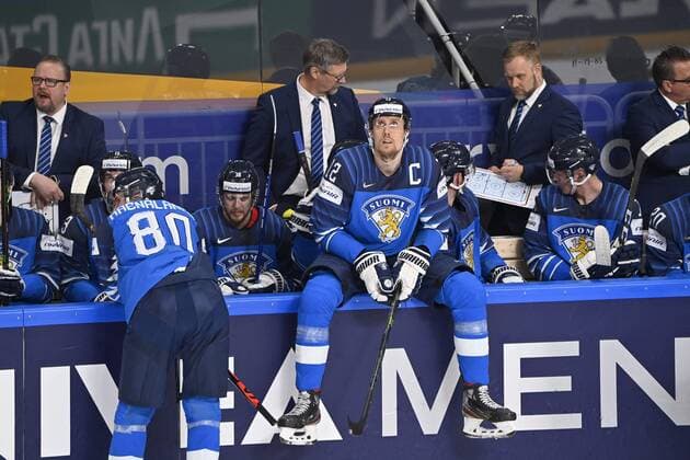 Captain Marko Anttila of Finland looks to the scoreboard during 2021 IIHF Ice hockey, Eishockey World Championships final Finland vs Canada in Riga, Latvia on Sunday, June 6, 2021. On the background are Finnish goalkeeper coach Kari Jalonen (left), head coach Jukka Jalonen (middle) and assistant coach Mikko Manner. Riika, Riga Latvia LKFTJK20210606204305LJPM  Copyright: xJussixNukarix