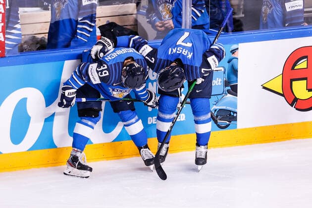 06 06 2021, Riga, Arena Riga, Final Finland Canada 2021 IIHF Ice Hockey World Championship , 39 Kim Nousiainen Finland and 7 Oliwer Kaski Finland, right are disappointed for the loss in the overtime Riga Riga Latvia  Copyright: xJustPictures.ch JarixPestelaccix
