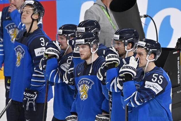 Eishockey, WM, Finale, Kanada ist Weltmeister Dejected players of Finland after 2-3 defeat at the 2021 IIHF Ice hockey, Eishockey World Championships final Finland vs Canada in Riga, Latvia on Sunday, June 6, 2021. Riika, Riga Latvia LKFTJK20210606225526EHZH  Copyright: xJussixNukarix