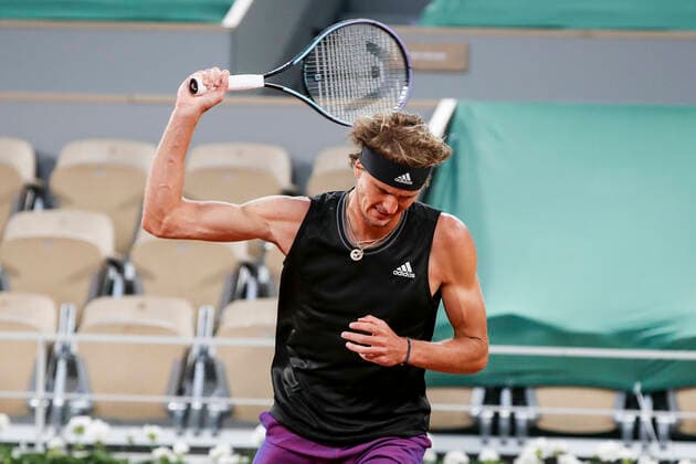TENNIS - French Open 2021 PARIS,FRANCE,06.June.21 - TENNIS - ATP, Tennis Herren World Tour, French Open, Roland Garros, Grand Slam. Image shows the disappointment of Alexander Zverev (GER).  GEPAxpictures xPatrickxSteiner