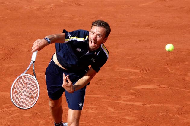 2021 French Open - Day Eight Russia s Daniil Medvedev plays against Chile s Christian Garin during their men s singles fourth round tennis match on Day 8 of The Roland Garros 2021 French Open tennis tournament in Paris on June 6, 2021. Paris France taamallah-notitle210606_npEZa  Copyright: xMehdixTaamallahx