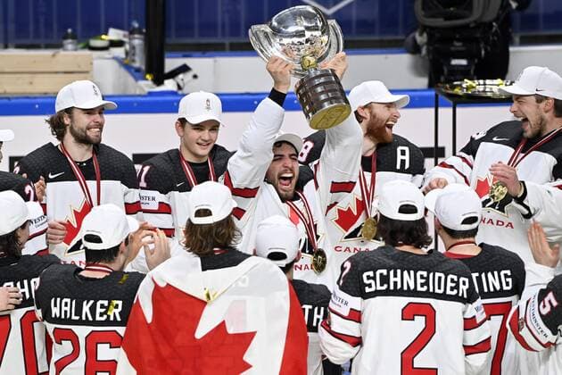 Eishockey, WM, Finale, Kanada ist Weltmeister Team Canada celebrating after winning Finland 3-2 at the 2021 IIHF Ice hockey, Eishockey World Championships final Finland vs Canada in Riga, Latvia on Sunday, June 6, 2021. Riika, Riga Latvia LKFTJK20210606231132DABE  Copyright: xJussixNukarix