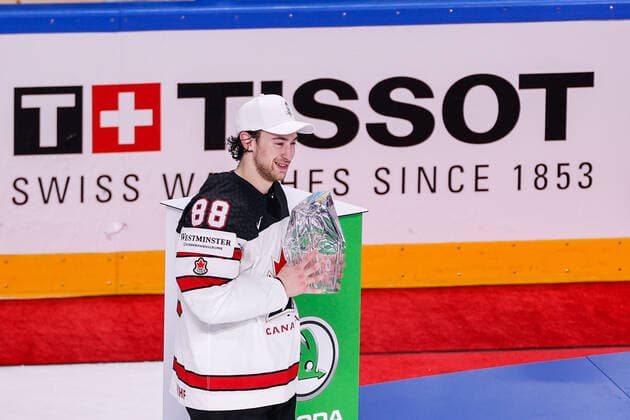 06 06 2021, Riga, Arena Riga, Final Finland Canada 2021 IIHF Ice Hockey World Championship , 88 Andrew Mangiapane Canada is most valued player of the world cup MVP Riga Riga Latvia  Copyright: xJustPictures.ch JarixPestelaccix