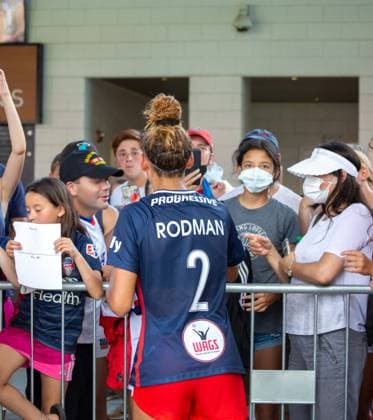 Washington D.C, United States, J Trinity Rodman 2 talking to the fans after the Washington Spirit s game against Orlando Pride at Audi Field in Washington D.C. NO COMMERCIAL USAGE. 