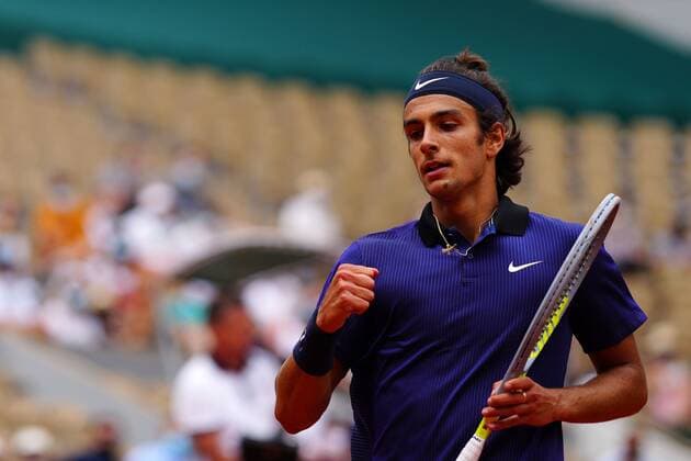 Mandatory Credit: Photo by Javier Garcia BPI Shutterstock (12019129fe) Lorenzo Musetti in fourth round action French Open Tennis, Day Nine, Roland Garros, Paris, France - 07 Jun 2021 French Open Tennis, Day Nine, Roland Garros, Paris, France - 07 Jun 2021  Copyright: xJavierxGarcia BPI Shutterstockx 12019129fe