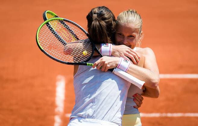 Mandatory Credit: Photo by Rob Prange Shutterstock (12019128ce) Petra Martic of Croatia & Shelby Rogers of the United States in action during the third doubles round of the 2021 Roland Garros Grand Slam Tournament French Open Tennis, Day Nine, Roland Garros, Paris, France - 07 Jun 2021 French Open Tennis, Day Nine, Roland Garros, Paris, France - 07 Jun 2021  Copyright: xRobxPrange Shutterstockx 12019128ce