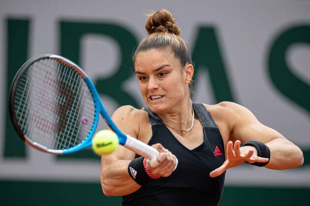 (210608) -- PARIS, June 8, 2021 -- Maria Sakkari of Greece hits a return during the women s singles fourth round match between Sofia Kenin of the United States and Maria Sakkari of Greece at the French Open tennis tournament at Roland Garros in Paris, France, June 7, 2021. (Photo by Aurelien Morissard Xinhua) (SP)FRANCE-PARIS-TENNIS-ROLAND GARROS-FRENCH OPEN-DAY 9 AoxLeilian¡¤molisaer 