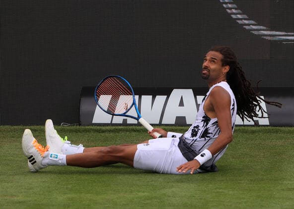 08 06 2021, ATP Tour Mercedes Cup Stuttgart, Weissenhofff, tennis, sports, pictured Dustin Brown GER slips
