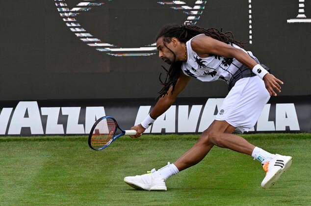 Dustin Brown GER slips repeatedly on the grass and is angry, resents the turf 08 06 2021 Tennis MercedesCup Stuttgart 2021 Weißenhof ATP 07 13 06 2021 Tennis MercedesCup Stuttgart 2021