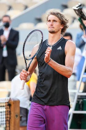 TENNIS - French Open 2021 PARIS,FRANCE,08.June.21 - TENNIS - ATP, Tennis Herren World Tour, French Open, Roland Garros, Grand Slam. Image shows the rejoicing of Alexander Zverev (GER).  GEPAxpictures xPatrickxSteiner