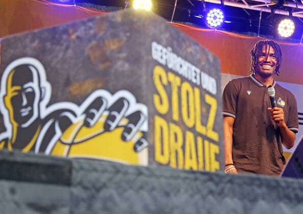 BAU 08 06 2021, Germany, Ludwigsburg, Basketball Bundesliga, GIANTS party at Kornwestheim drive-in, Jaleen Smith best MVP