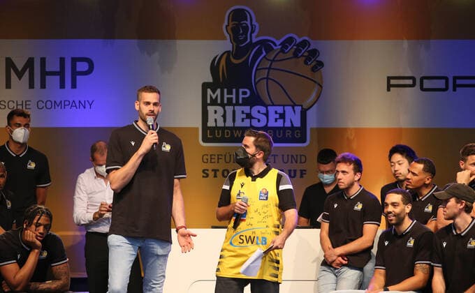 BAU 08 06 2021, Germany, Ludwigsburg, Basketball Bundesliga, GIANTS party at Kornwestheim drive-in cinema, captain Jonas Wohlfarth Bottermann