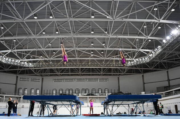 Bilder des Jahres 2021, Sport 06 Juni Sport Bilder des Tages June 8, 2021, Rio de Janeiro, Brazil: Gymnasts from Brazil practice on the trampoline during the training at the Carioca Arena, Rio de Janeiro. Rio de Janeiro Brazil - ZUMAs146 20210608_zap_s146_006 Copyright: xAmyxSandersonx