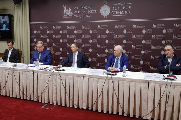 MOSCOW, RUSSIA - JUNE 9, 2021: Zenit St Petersburg head coach Sergei Semak, Russian Book Union President Sergei Stepashin, Sergei NaryshkiN, Chairman of the Russian Historical Society, Russian Football Union Honorary President Vyacheslav Koloskov and CSKA Moscow President Yevgeny Giner (L-R) attend a roundtable meeting on Russian football history held by the Russian Historical Society in the run-up to the 2020 UEFA European Football Championship. Mikhail Japaridze TASS  TS10418B