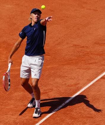 Mandatory Credit: Photo by Javier Garcia BPI Shutterstock (12046068cg) Leo Borg in round of 16 action French Open Tennis, Day Eleven, Roland Garros, Paris, France - 09 Jun 2021 French Open Tennis, Day Eleven, Roland Garros, Paris, France - 09 Jun 2021  Copyright: xJavierxGarcia BPI Shutterstockx 12046068cg