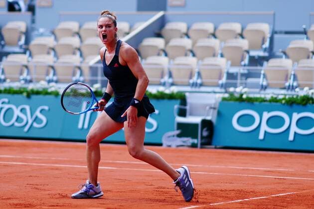 Mandatory Credit: Photo by Javier Garcia BPI Shutterstock (12046068go) Maria Sakkari in action French Open Tennis, Day Eleven, Roland Garros, Paris, France - 09 Jun 2021 French Open Tennis, Day Eleven, Roland Garros, Paris, France - 09 Jun 2021  Copyright: xJavierxGarcia BPI Shutterstockx 12046068go