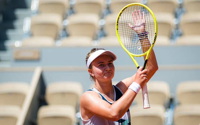 June 9, 2021, PARIS, FRANCE: Barbora Krejcikova of the Czech Republic reacts to winning her quarter-final of the 2021 Roland Garros Grand Slam Tournament against Cori Gauff of the United States PARIS FRANCE - ZUMAa181 20210609_zaa_a181_040 Copyright: xRobxPrangex