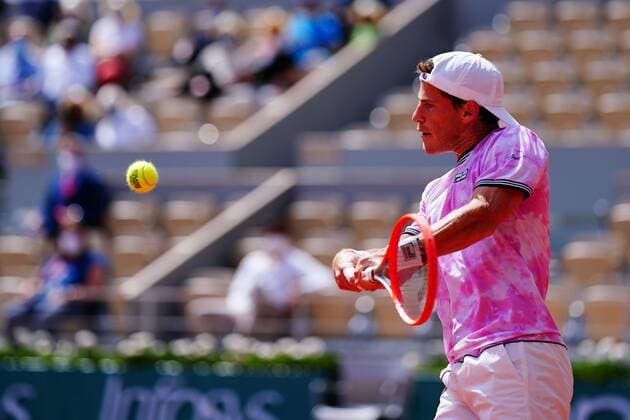 Mandatory Credit: Photo by Javier Garcia BPI Shutterstock (12046068ht) Diego Schwartzman in quarter-final action French Open Tennis, Day Eleven, Roland Garros, Paris, France - 09 Jun 2021 French Open Tennis, Day Eleven, Roland Garros, Paris, France - 09 Jun 2021  Copyright: xJavierxGarcia BPI Shutterstockx 12046068ht
