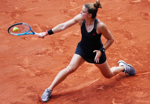(210609) -- PARIS, June 9, 2021 -- Maria Sakkari of Greece returns the ball during the women s singles quarterfinal match between Maria Sakkari of Greece and Iga Swiatek of Poland at the French Open tennis tournament at Roland Garros in Paris, France, June 9, 2021. ) (SP)FRANCE-PARIS-TENNIS-ROLAND GARROS-FRENCH OPEN-WOMEN S SINGLES GaoxJing 