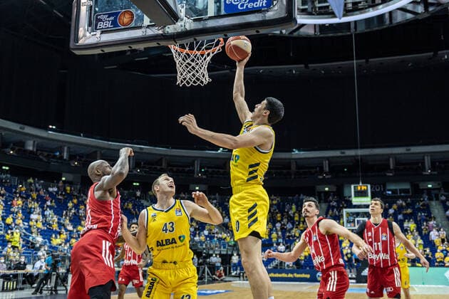 Basketball Berlin 09 06 2021 1 Bundesliga easyCredit BBL Season 2020 2021 Playoffs Final Game 1 Alba Berlin FC Bayern Munich Simone Fontecchio Alba Berlin, No 20