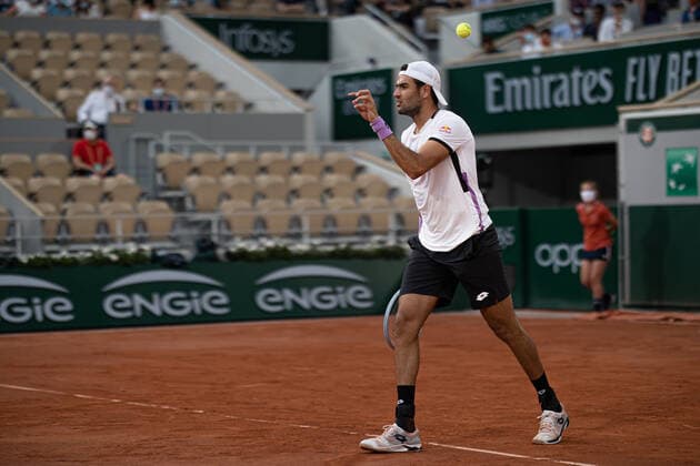 (210610) -- PARIS, June 10, 2021 -- Matteo Berrettini of Italy reacts during the men s singles quarterfinal against Novak Djokovic of Serbia at the French Open tennis tournament at Roland Garros in Paris, France, June 9, 2021. (Photo by Xinhua) (SP)FRANCE-PARIS-TENNIS-ROLAND GARROS-FRENCH OPEN-MEN S SINGLES-DAY 11 AurelienxMorissard 