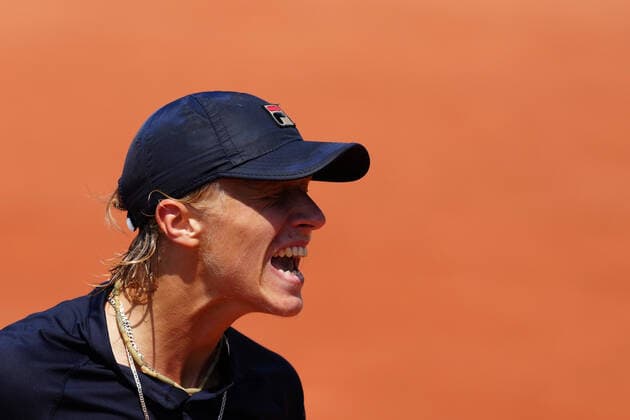 (210610) -- PARIS, June 10, 2021 -- Leo Borg of Sweden reacts during the boys singles third round match against Shang Juncheng of China at the French Open tennis tournament at Roland Garros in Paris, France, June 9, 2021. ) (SP)FRANCE-PARIS-TENNIS-ROLAND GARROS-FRENCH OPEN-BOY S SINGLES-DAY 11 GaoxJing 